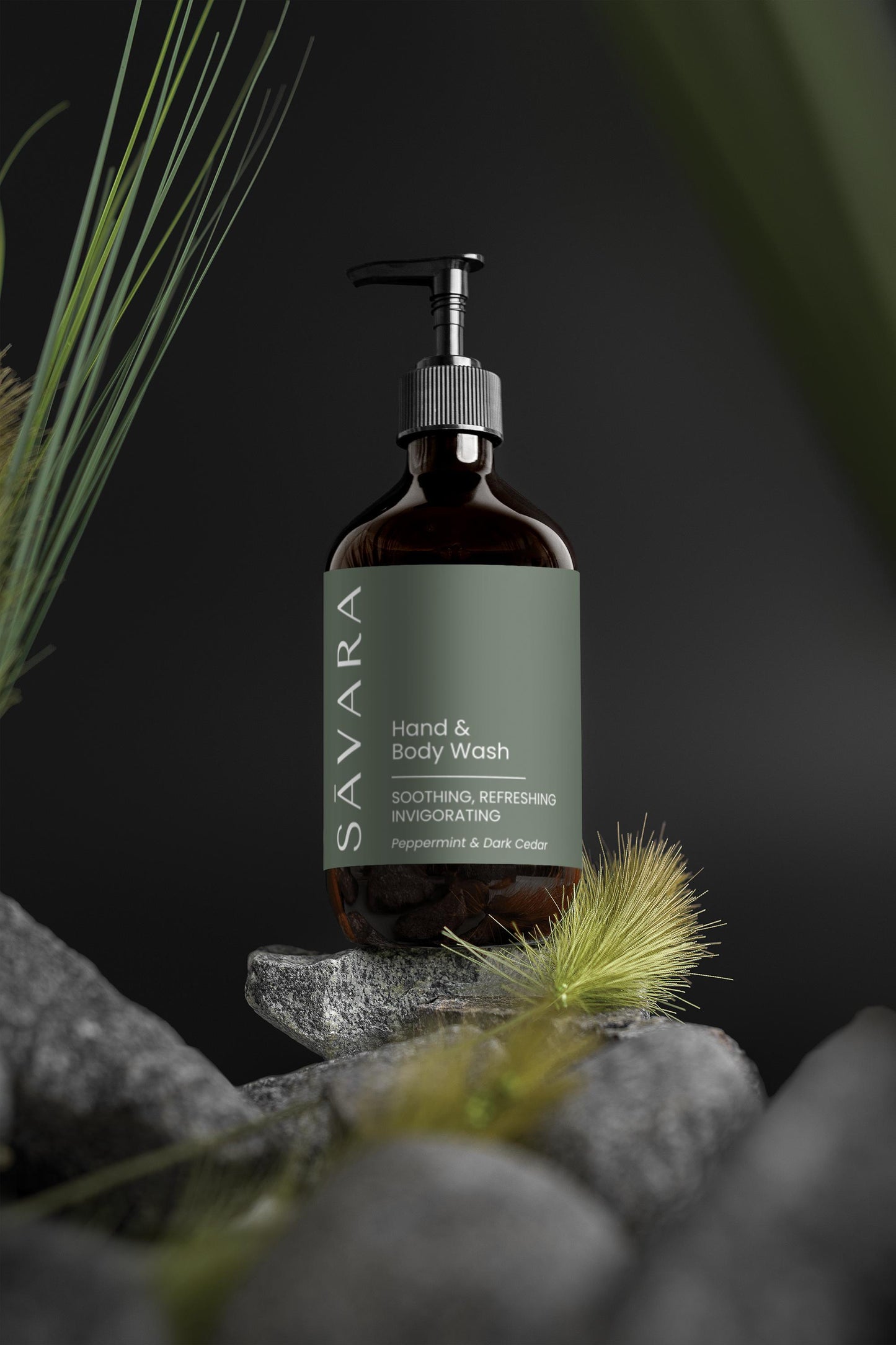Nettoyant revitalisant pour les mains et le corps : menthe poivrée et cèdre foncé